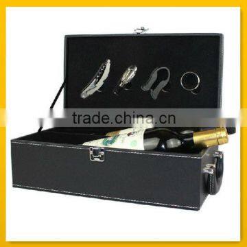 Promotional wine accessory set