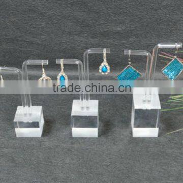 earrings display showcase