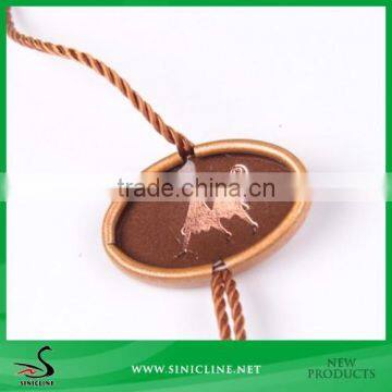 Sinicline Customized Oval Aluminum Tag with Golden Hot Stamping Logo For Clothing