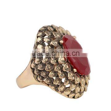 Factory Hollow Zinc Alloy Resin Big Gemstone Simple Gold Finger Ring photo-3