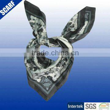 Specialized satin square scarf banada