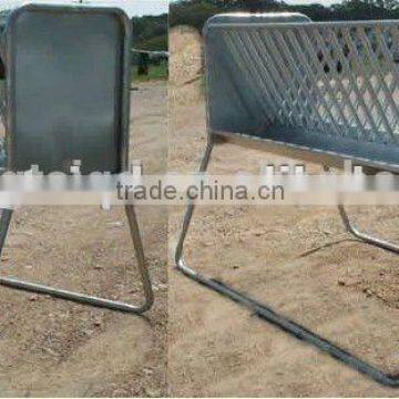 Livestock High Quality Hot Dip Galvanized Animal Hay Feeder for Livestock