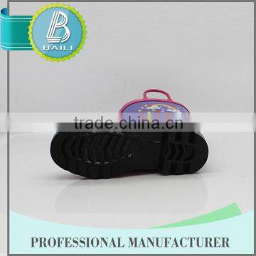 Hot Selling 10 Years Experience Colorful Waterproof Rubber Safety Boots photo-3