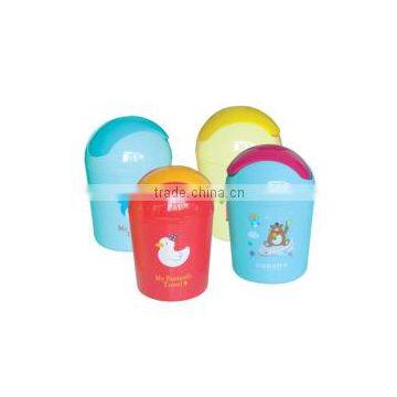 small round plastic litter bin