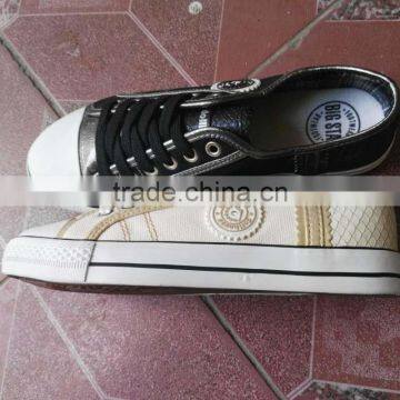 Fujian Cheap Stock Ladies Black White Sneakers Shoes photo-2
