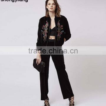 Wholesale Custom Women Jacket, High Quality Velvet Embroidered Bomber Jacket in Guangzhou photo-3