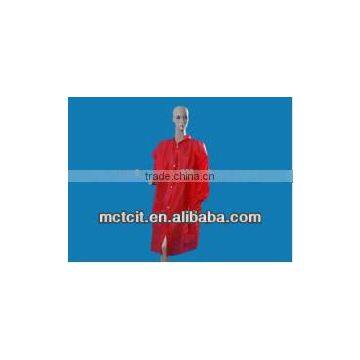 Disposable PP red color medical industry lab coat with shirt collar & elastic cuff