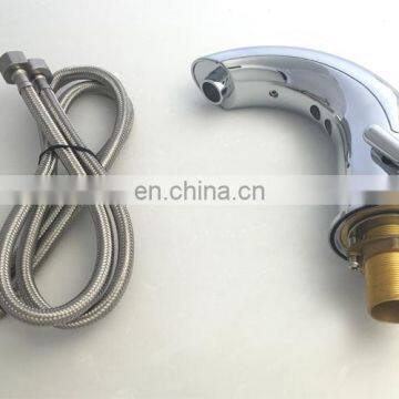 Автоматический сенсорный смеситель холодной и горячей воды для ванной комнаты photo-2