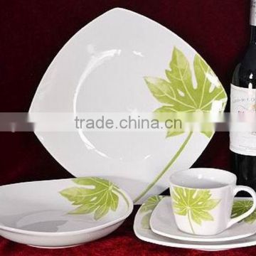 2015 30pcs fine square shaped new design porcelain dinner set with decal printing