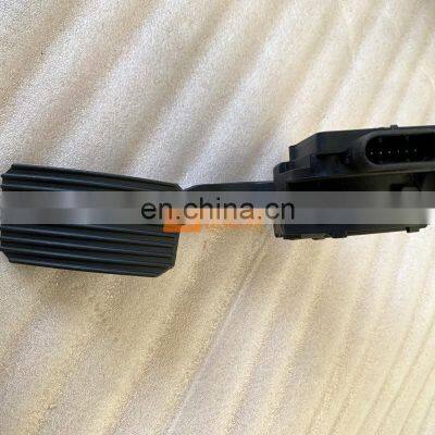 Sinotruk Sitrak C5H/C7H China Heavy Truck Spare Parts 811W25970-6103 Throttle Pedal Assembly photo-4