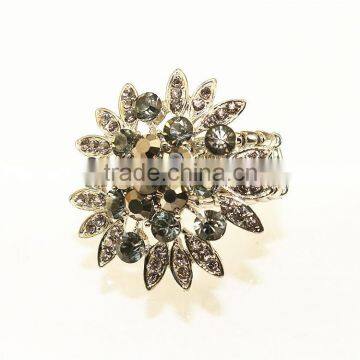 Multi Crystal Stone Elastic Girl Jewelry Flower Shaped Ring photo-2