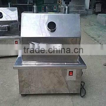 Manual sugarcane crusher