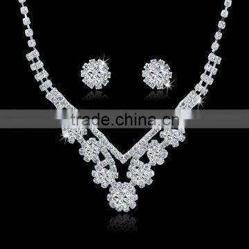 Fashion Silver Plated Flower Crystal Diamond Jewelry Set photo-2