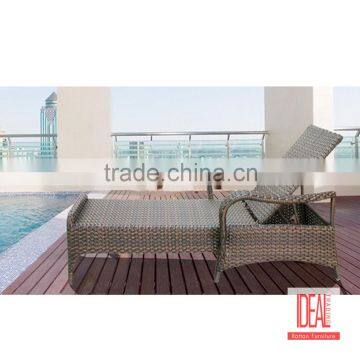 Manufacturer wholesale Rattan Wicker outdoor sun lounger chaise sunbeds