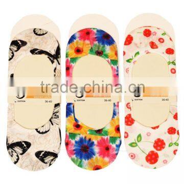 invisible women socks