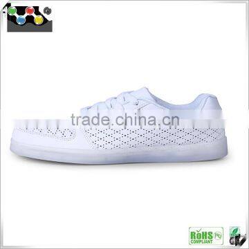 2016 fashionable design Adults soft wearing LED Luminous sports leisure shoes party wear shoes