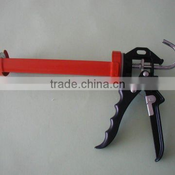 Heavy duty type caulking guns