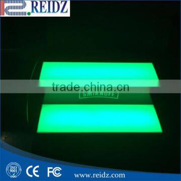 2016 hot Customized bottle display acrylic step shelves