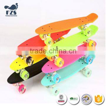 HSJ212 Custom Hot Selling Plastic PP Skateboard photo-2