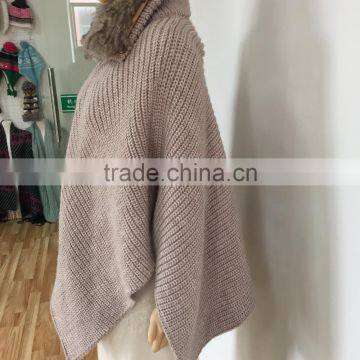 Heavy Knit Shawl With Fur Collar and Button photo-3