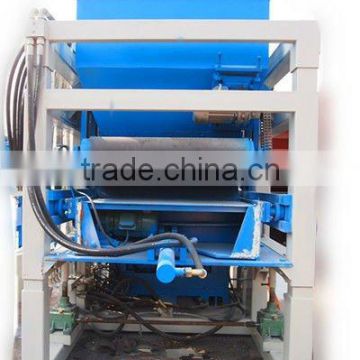 Hollow Bricks Machine