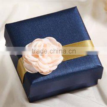 Custom New Design Portable Paper Food Packaging Box / Gift Box / Gift Paper Box photo-3
