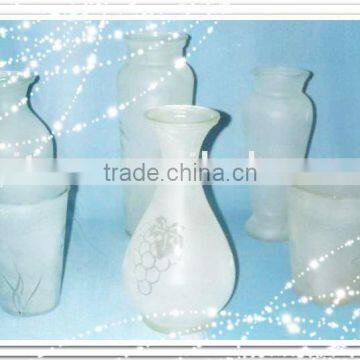 GLASS FLOWER VASE FROSTED