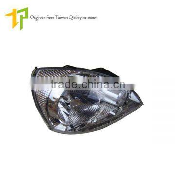 HOT SALE HEADLIGHTS SPARE PARTS FOR TOYOTA / 26010-00QAA