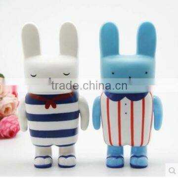 2016 for decoration Cute Cartoon rabbit vinyl toy,Custom cartoon animal shape soft pvc vinyl toy