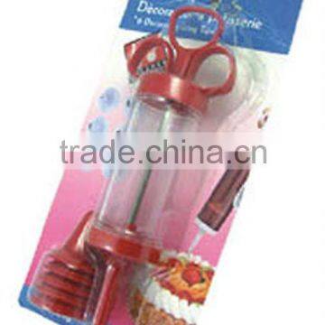 Plastic cake pastry gun