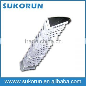 Aluminum step nosing