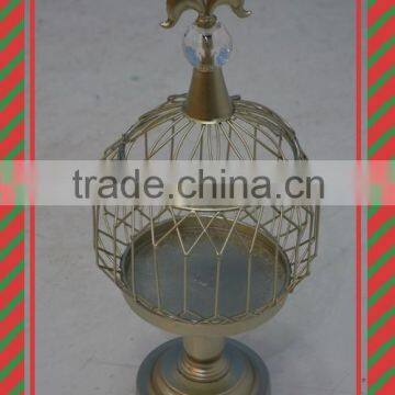 Metal candle stand with finial design