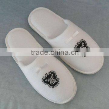 100% cotton velour kids hotel slippers with embroidery design