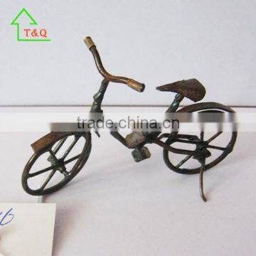1:12 Doll's House Dollhouse Miniature White Metal Wire Cycling Bicycle Wheels photo-2
