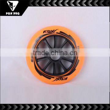 Popular skatingskating shoe