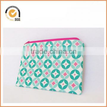 Green Geometric Zipper Pouch - Makeup Bag By Chiqun Donggaun CQ-H02022