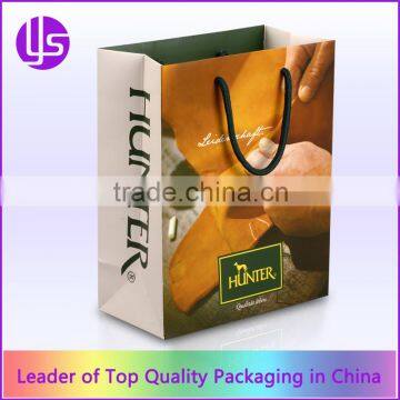 China Cheap Custom Luxury Fashion Handmade Color Advertising Promotional Branded Laminated Paper Shopping Bag With Logo Printed