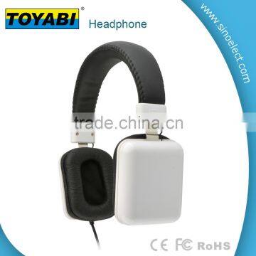Adjustable Lightweight Wired Stereo Headphones Headset Earpone for listening the music