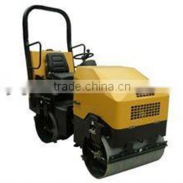 vibratory mini roller,ride on double drum roller,road roller,Japan engine and bearing 20HP,Max.working weight 1480kgs,CE prove