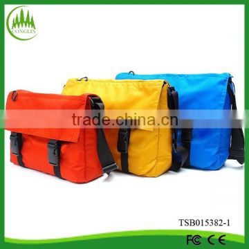 New Style Yiwu Factory Wholesale Fashion Waterproof Nylon Man Sports Bag