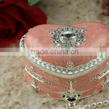 Luxury Handmade Custom Heart Shaped Russian European Style Lead Tin Zinc Alloy Metal Jewelry Box Accessories Gift Box photo-5