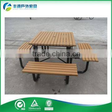 New Style Plastic Wood & Galvanized Steel Outdoor Table With Umbrella Hole
