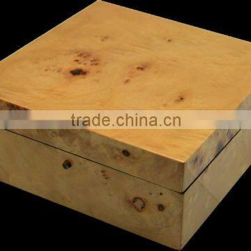 wholesale luxurious jewelry gift boxes, jewelry cases, cosmetic boxes of wooden boxes, plastic boxes and cardboard boxes