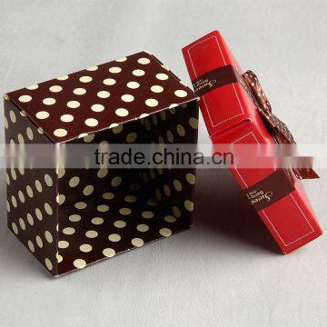 Environmental Packing Box With Coffee Color Round Point Printing and Silk Band Flower Tie for Presents to Lovers, Friends photo-4