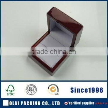 selected pu lid wood ring box