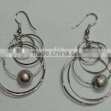 Fashion earring with ring pendant and metal pendant