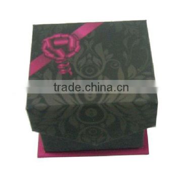 small paper jewelry box with printing