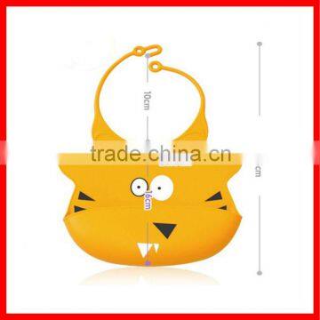 2013 New design Washable silicone baby bibs with Crumb Catcher