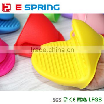 Microwave protective silicone hot goloves dish clips