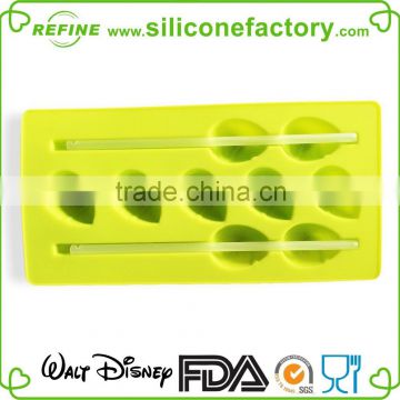 100% food grade unique leaf shaped silicone ice cube tray with pp stick